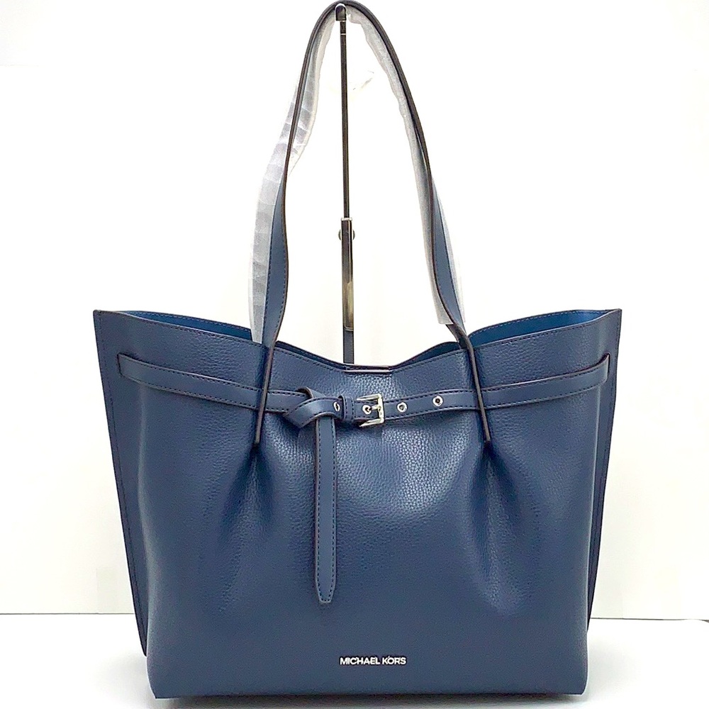 MICHAEL KORS NAVY color
Emilia Large Pebbled Leather Tote Bag - Picture 3 of 16